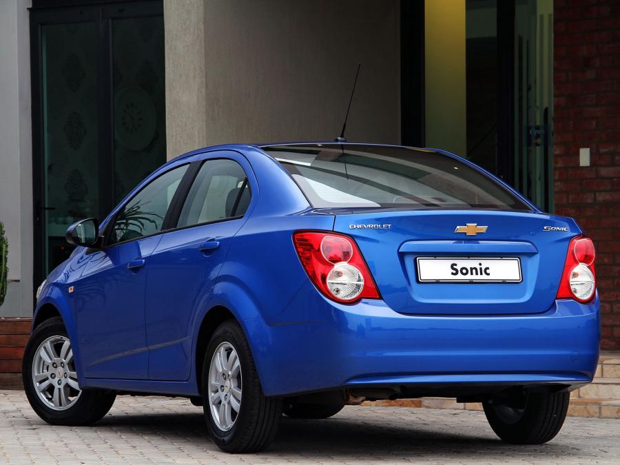  Chevrolet Sonic Sedan 2012 года  (ZA) (фото 3 из 8)